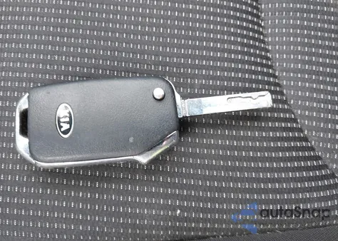 2019 Kia Forte Fe z USA, uszkodzony, nr VIN 3KPF24AD6KE095641